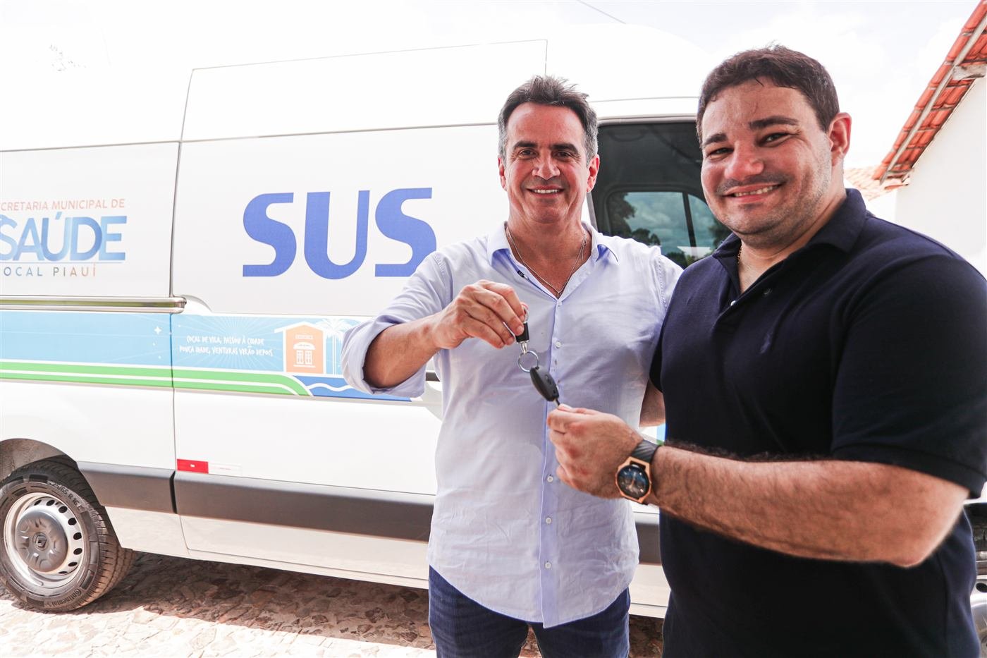 Entrega de obras e equipamentos no Piauí