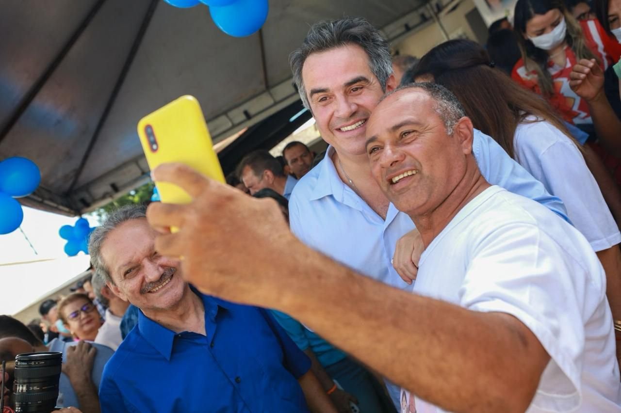 Ciro Nogueira ao lado da população do Piauí